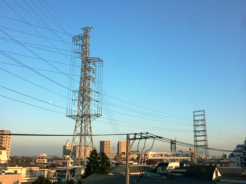 線を交差する - 毎日送電線 鉄塔旅日記