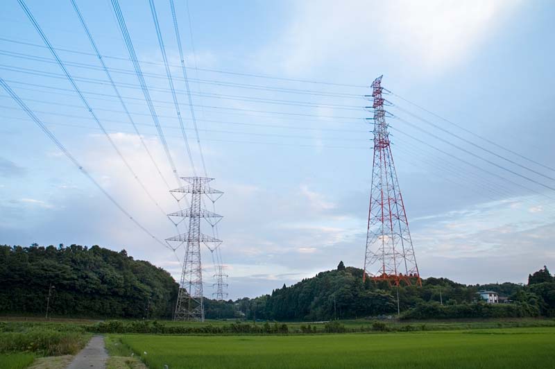 線を交差する - 毎日送電線 鉄塔旅日記